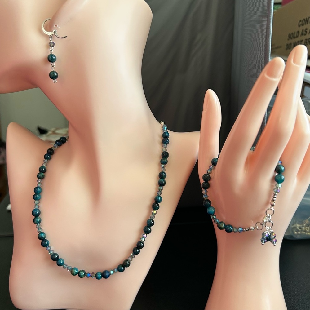 Blue tiger eyes  Beaded Necklace Set ( three pieces)New.